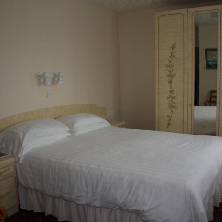 Talana Hotel Saint Helier Eksteriør billede