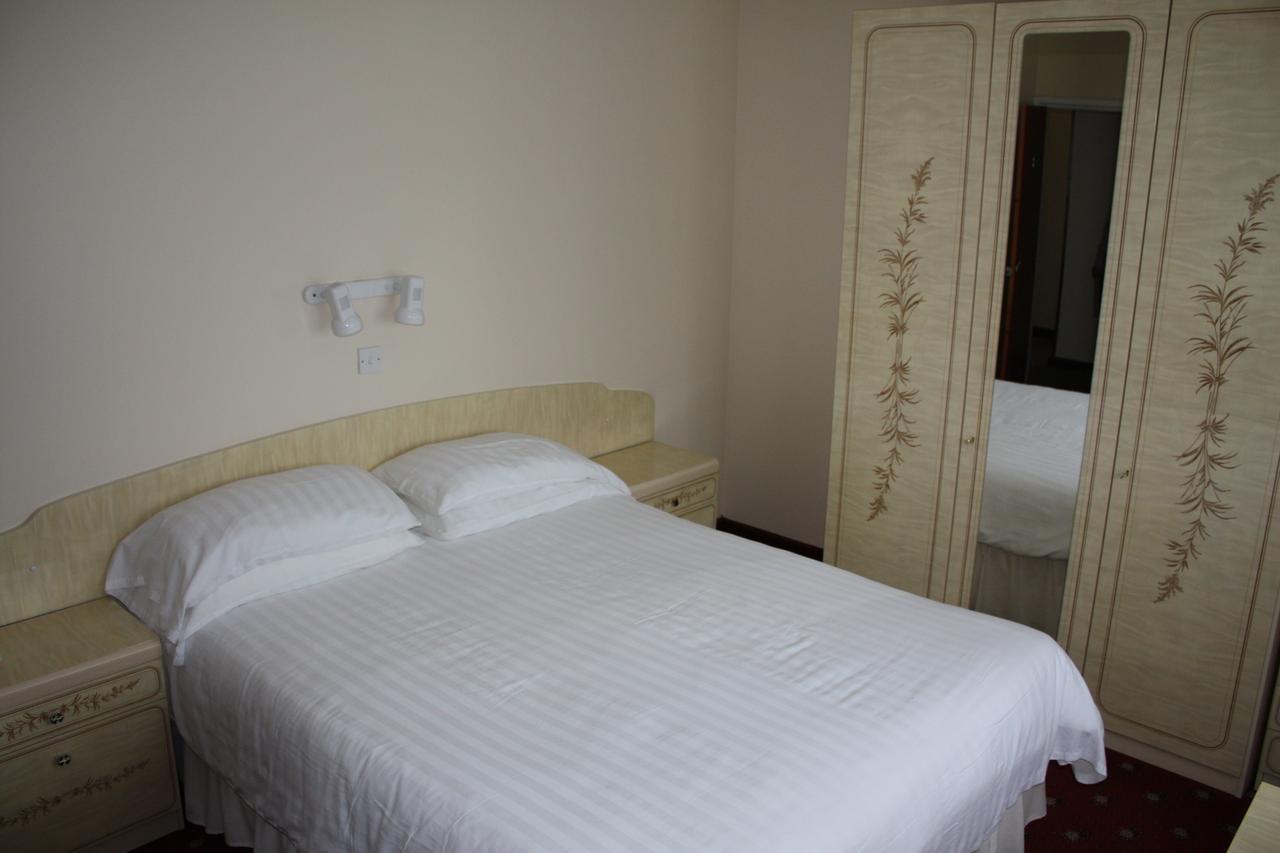 Talana Hotel Saint Helier Eksteriør billede